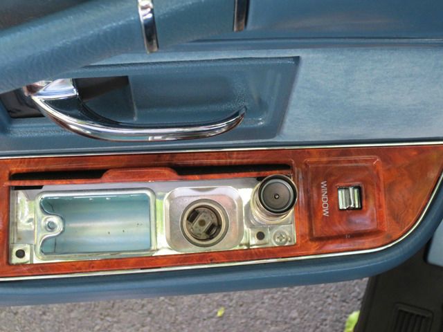 Lincoln Town Car 1993 photo 56