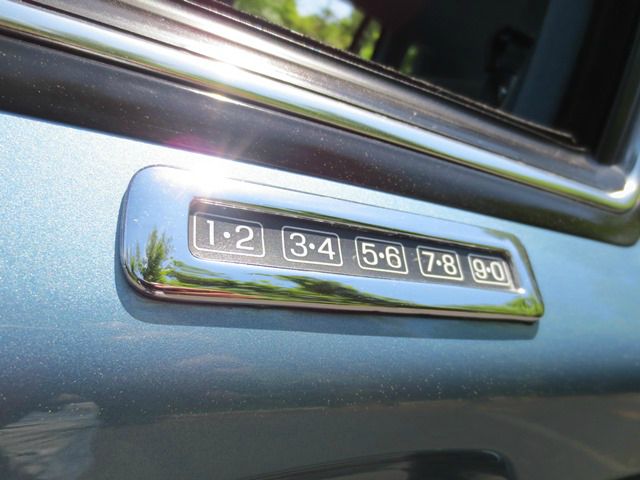 Lincoln Town Car 1993 photo 62