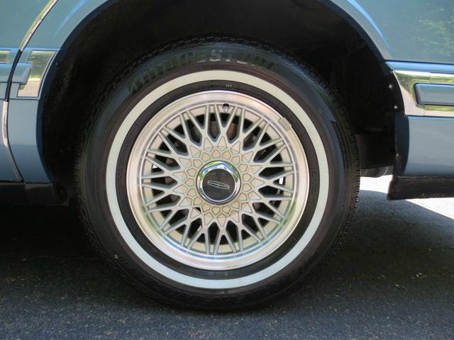 Lincoln Town Car 1993 photo 71