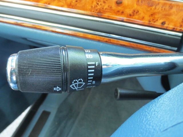 Lincoln Town Car 1993 photo 8