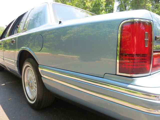 Lincoln Town Car 1993 photo 80
