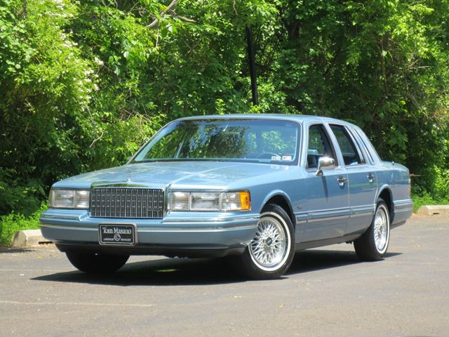Lincoln Town Car 1993 photo 94