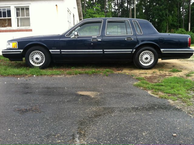 Lincoln Town Car 1993 photo 8