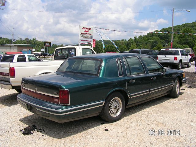 Lincoln Town Car 1993 photo 1