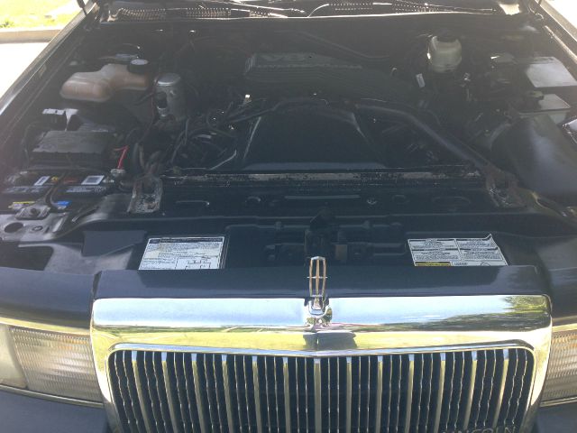 Lincoln Town Car 1993 photo 12