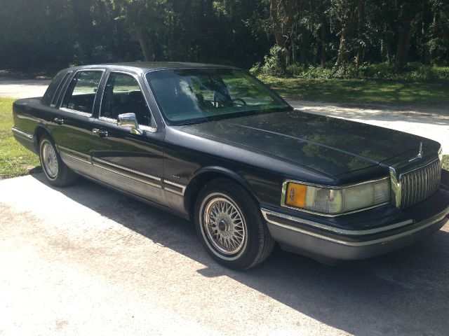 Lincoln Town Car 1993 photo 42