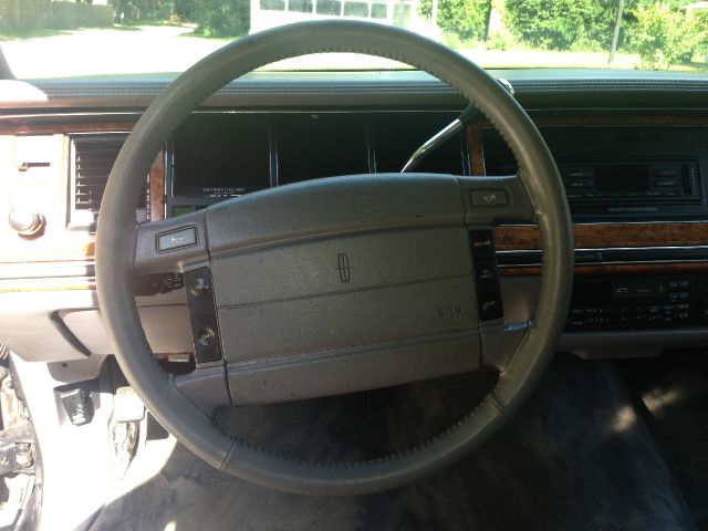 Lincoln Town Car 1993 photo 45