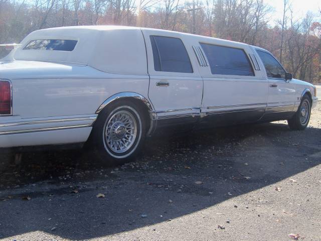 Lincoln Town Car 1993 photo 5