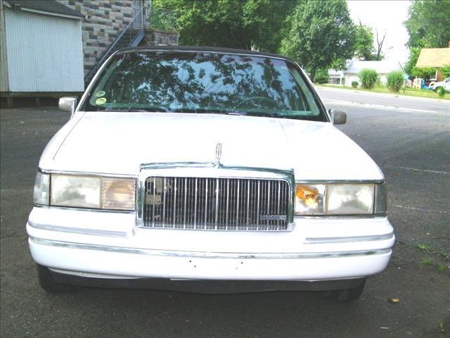 Lincoln Town Car 1993 photo 1