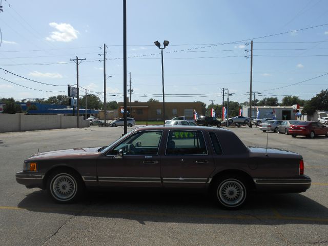 Lincoln Town Car 1994 photo 0
