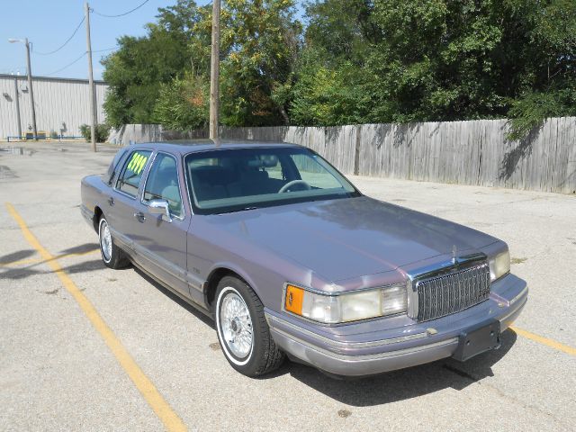 Lincoln Town Car 1994 photo 2
