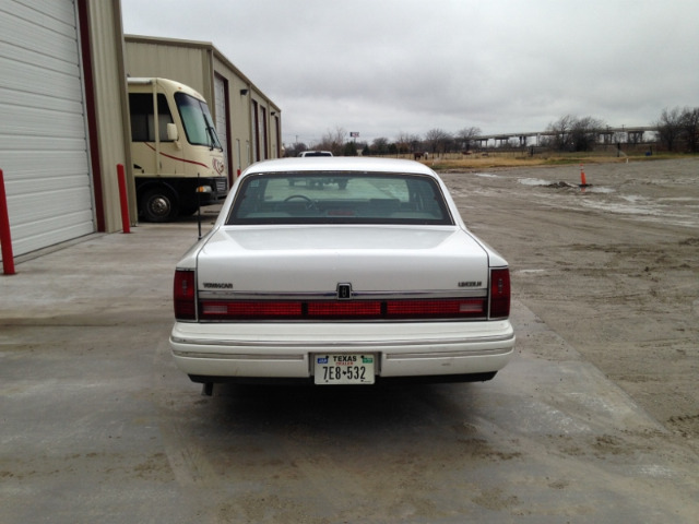 Lincoln Town Car 1994 photo 1