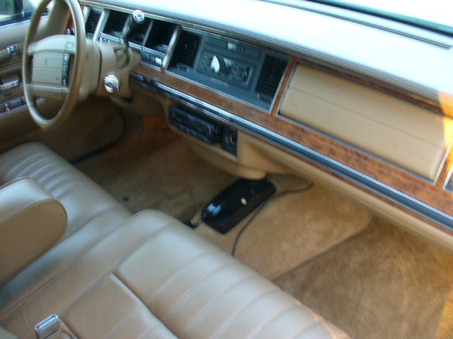 Lincoln Town Car 1994 photo 6