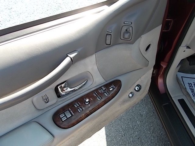 Lincoln Town Car 1995 photo 12