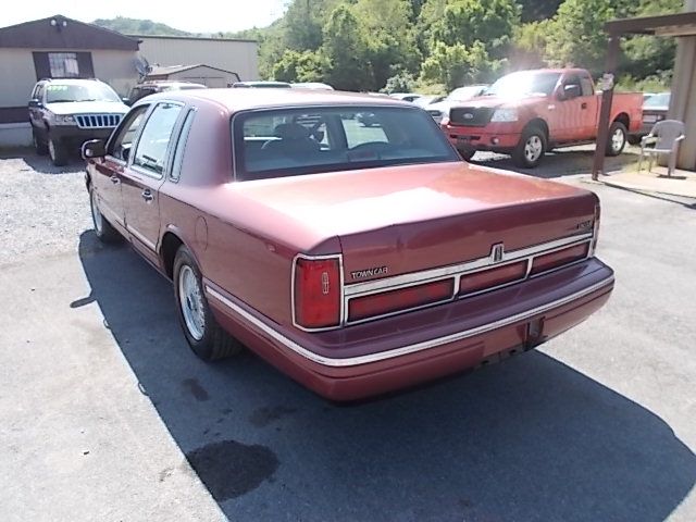 Lincoln Town Car 1995 photo 13