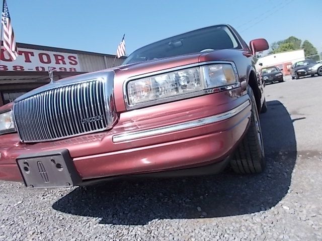 Lincoln Town Car 1995 photo 17