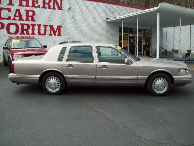 Lincoln Town Car 1995 photo 2