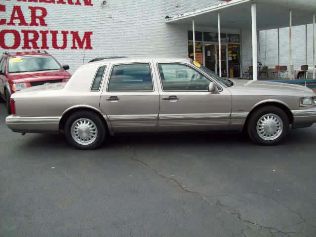 Lincoln Town Car 1995 photo 3