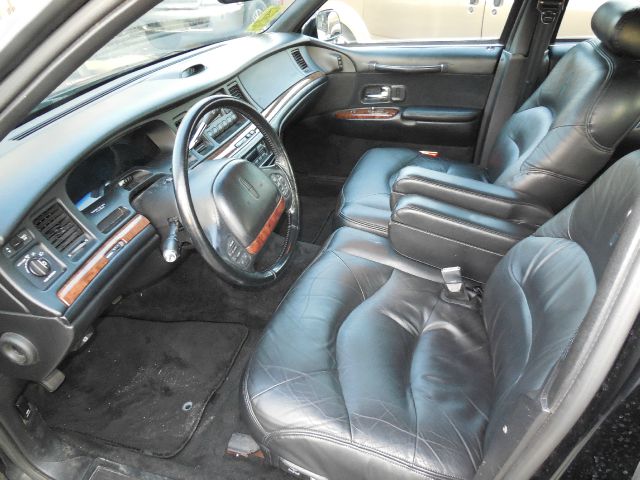 Lincoln Town Car 1996 photo 3