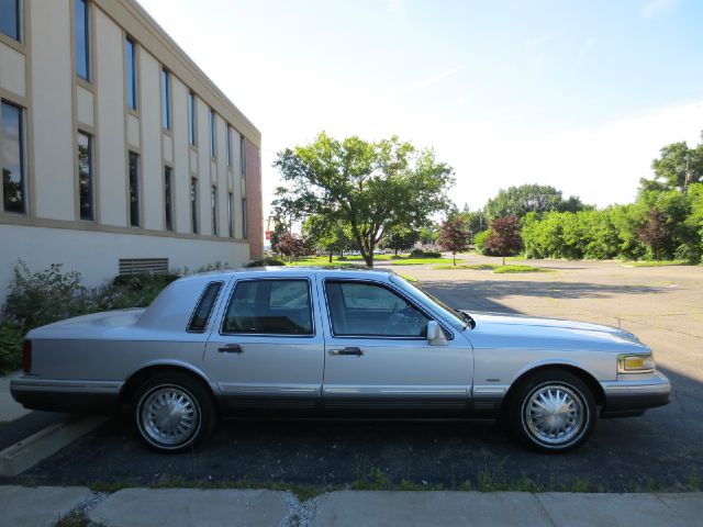 Lincoln Town Car 1996 photo 3