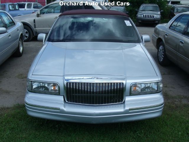 Lincoln Town Car 1996 photo 1