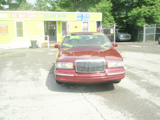 Lincoln Town Car Unknown Sedan
