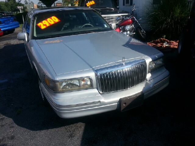 Lincoln Town Car ZR-2 Extended Cab Sedan