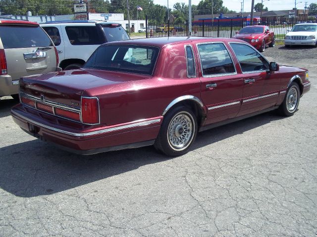 Lincoln Town Car 1997 photo 3