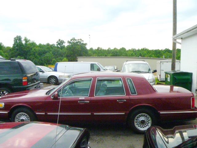 Lincoln Town Car 1997 photo 1