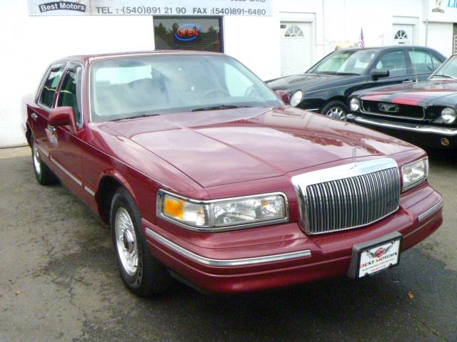 Lincoln Town Car 1997 photo 4