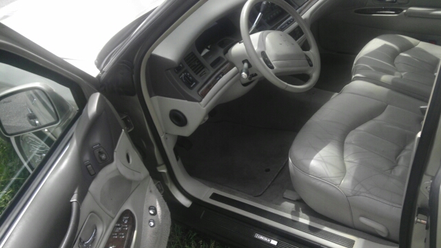 Lincoln Town Car 1997 photo 1