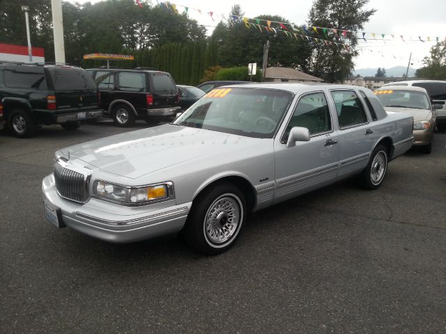 Lincoln Town Car 1997 photo 3