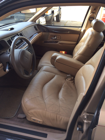 Lincoln Town Car 1997 photo 1