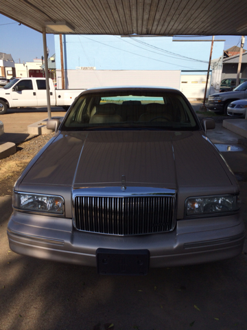 Lincoln Town Car 1997 photo 4