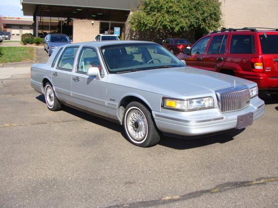 Lincoln Town Car 1997 photo 3