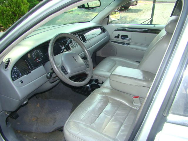Lincoln Town Car 1998 photo 5