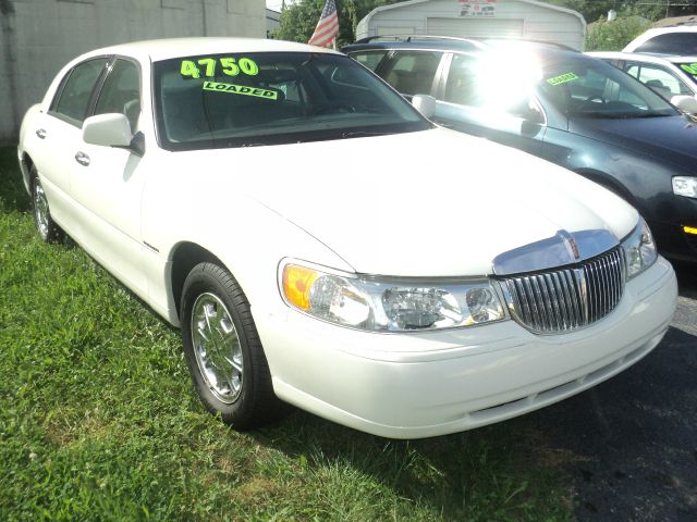 Lincoln Town Car 1998 photo 3