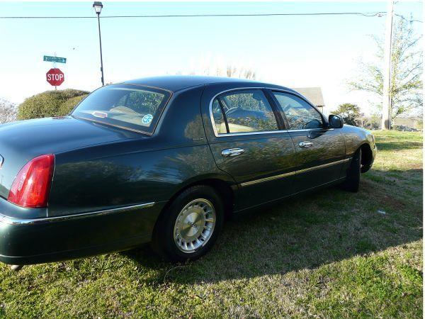 Lincoln Town Car 1998 photo 4