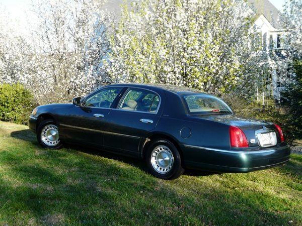 Lincoln Town Car 1998 photo 5