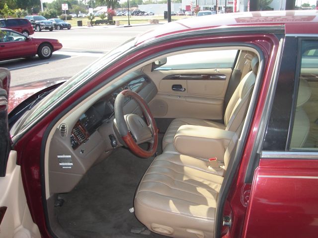 Lincoln Town Car 1998 photo 3