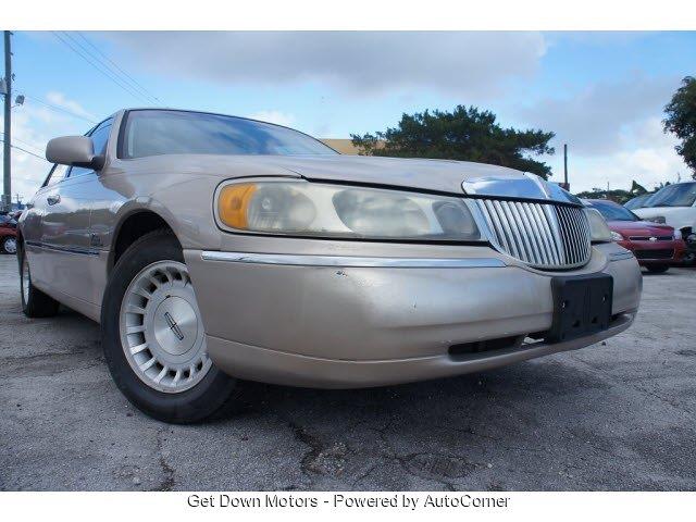 Lincoln Town Car 1998 photo 4