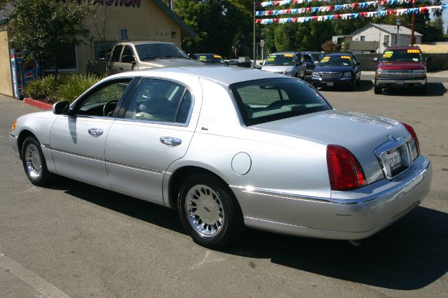 Lincoln Town Car ZR-2 Extended Cab Sedan