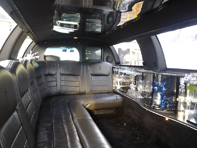 Lincoln Town Car 1999 photo 4