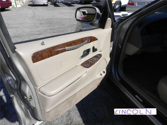 Lincoln Town Car 1999 photo 6