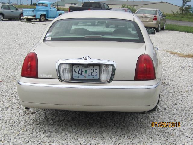 Lincoln Town Car 1999 photo 1