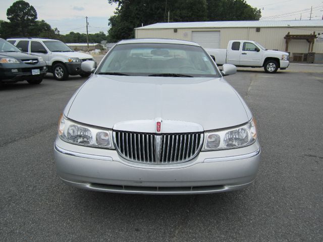 Lincoln Town Car 1999 photo 1