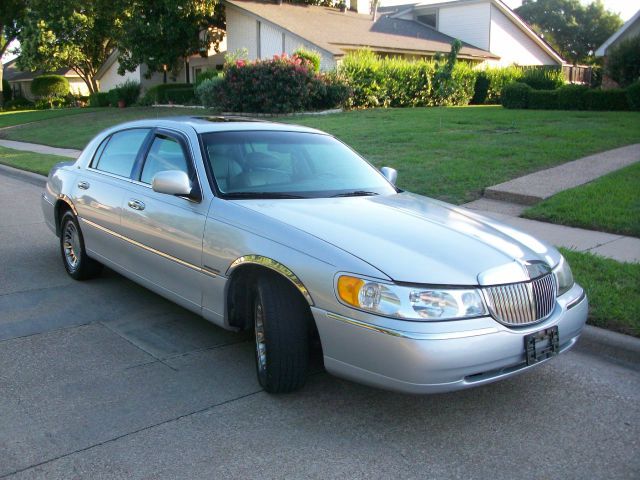 Lincoln Town Car ZR-2 Extended Cab Sedan