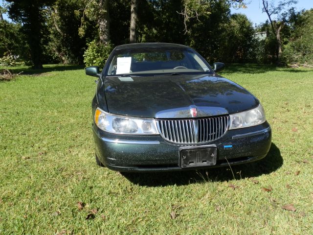 Lincoln Town Car 2000 photo 3