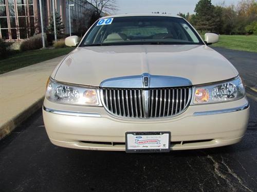 Lincoln Town Car Short Bed 2WD Other