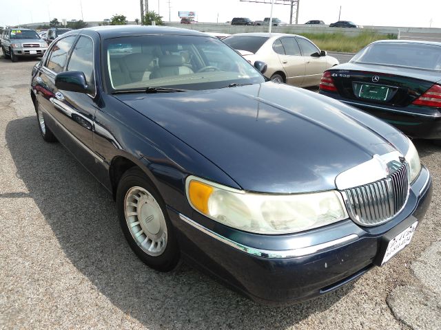 Lincoln Town Car Unknown Sedan